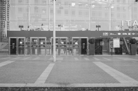 http://www.emileouroumov.fr/files/gimgs/th-50_20_EMO0085_Place d_Italie_14 juin_web.jpg